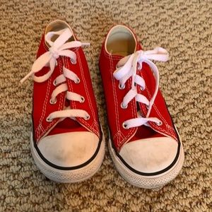 Red Converse toddler shoes